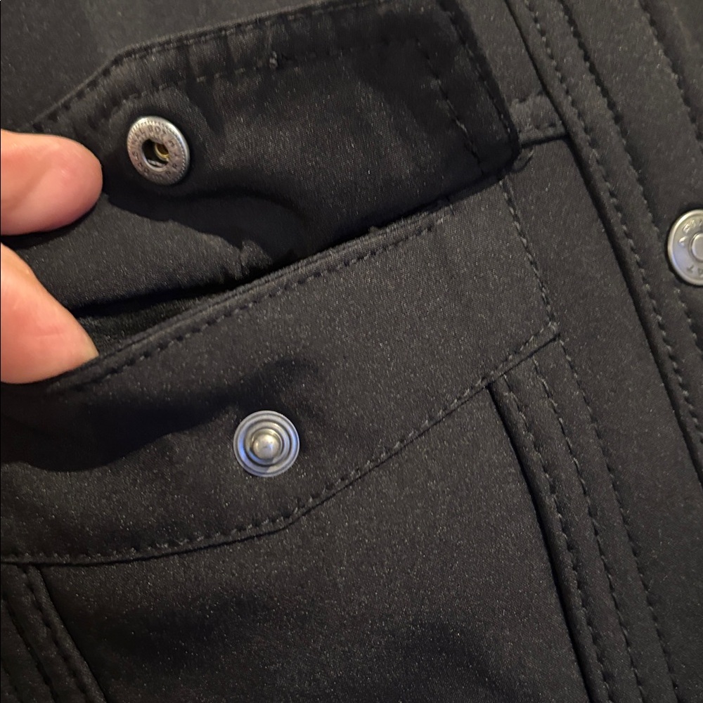 Ariat Women's Black Berber Back Jacket - Picture 8 of 13